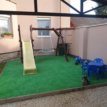 Hotel Anda Vendeghaz Harkány Zewnętrze zdjęcie